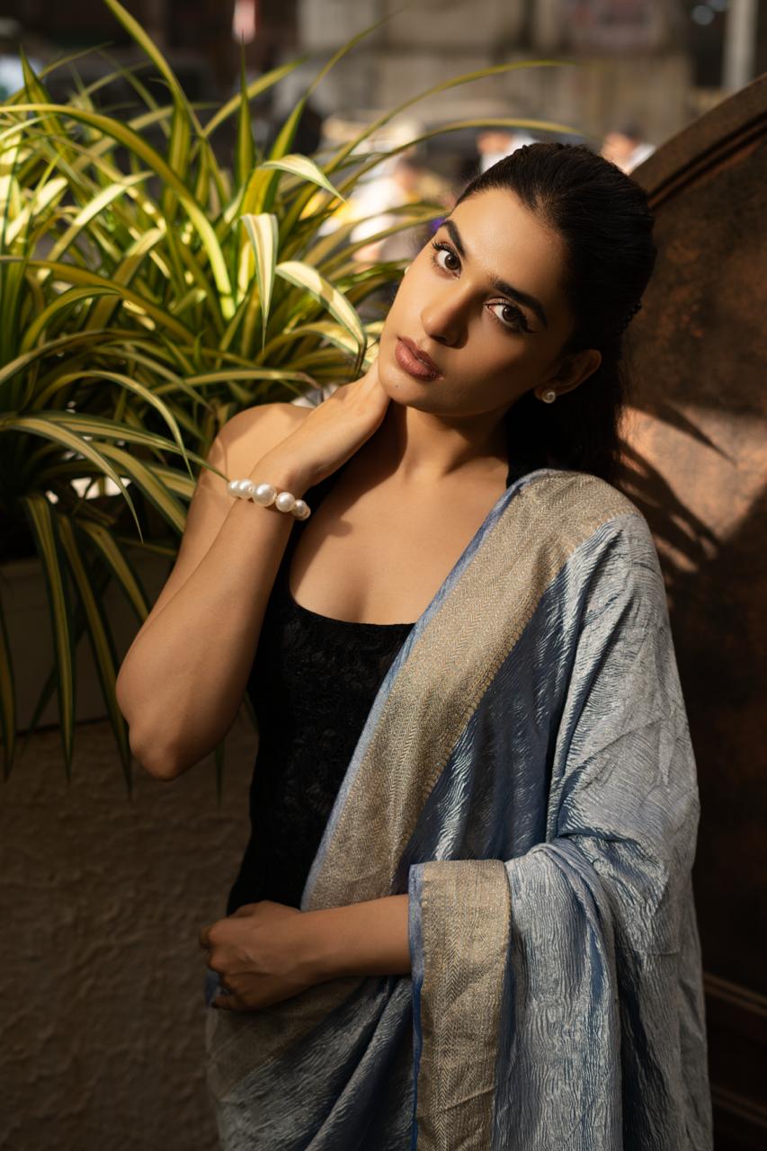 ICE BLUE BANARASI CRUSHED TISSUE SILK SAREE